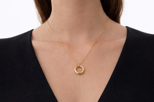 Elegant Anti-Tarnish Gold Infinity Pendant Necklace