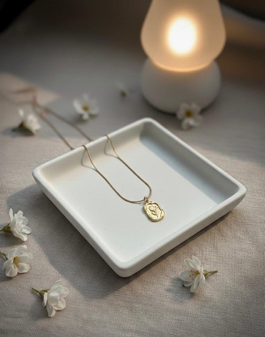 Minimalist Gold Portrait Pendant Necklace