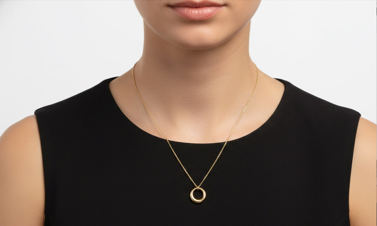 Elegant Anti-Tarnish Gold Infinity Pendant Necklace